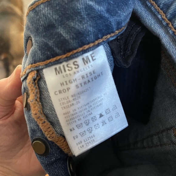 Miss Me High Rise Button Fly - Picture 9 of 9